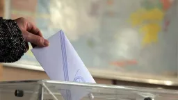 More Greek citizens living abroad have right to vote Saturday
