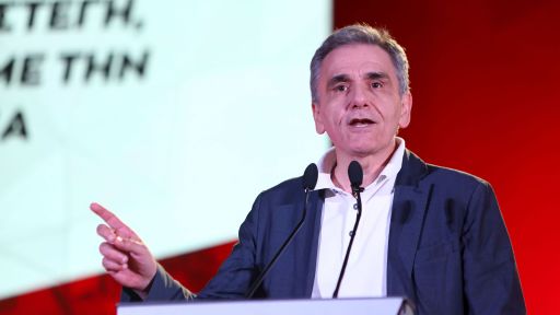 Former SYRIZA finance minister set to announce leadership bid